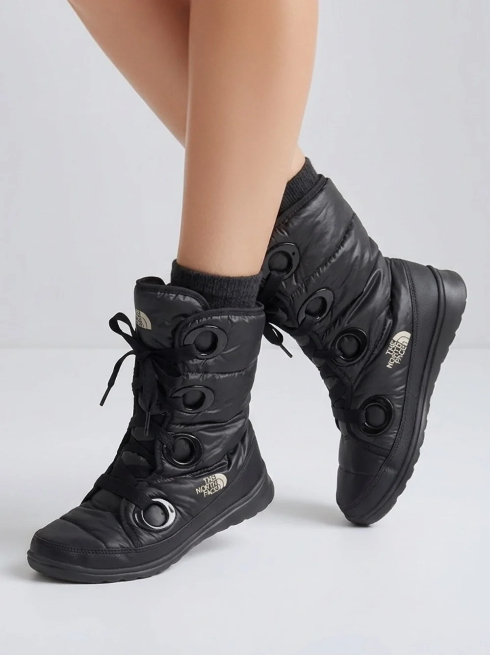 The North Face Black Quilted puffer Lace-Up Winter waterproof Boots sz 8